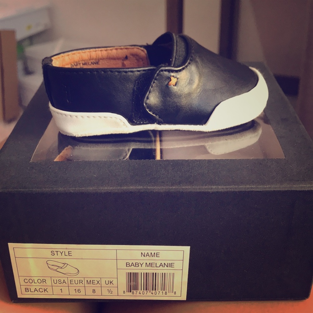 Frye baby Melanie slip-ons